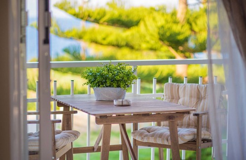 Tsilivi Apartment | Kondarini's Sea View Studios