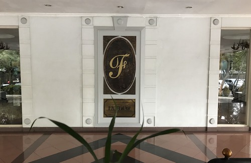 Tangerang Hotel | Kondominium Golf Karawaci