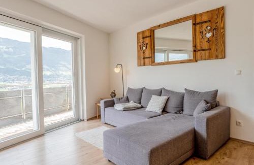 Helfenstein Apartment | Konrad