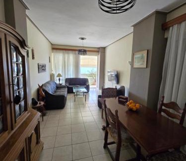 Kalamata Apartment | Kons beach front