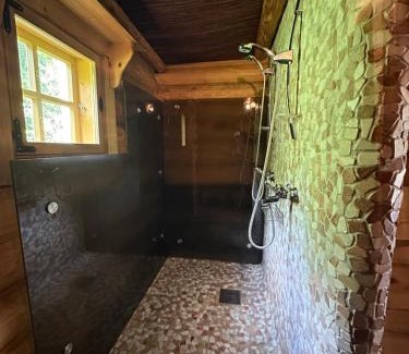 Maeru House | Koplimadise Palkmaja