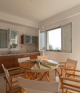 Pylos-Nestoras Apartment | Koroni Seaside Private Beach Residence B