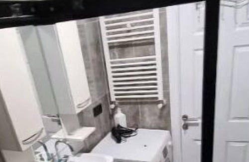 Tarabya Mahallesi Apartment | Koruya ve sahile yakın aile dairesi.