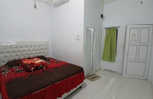 Sumatra House | Kost harian bu bunga