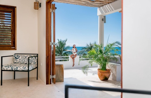 Treasure Beach Villa | Kotch- Private Ecoluxe 5 Bedroom Villa in Treasure Beach with Pool