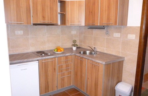Muo Apartment | Kotor TIMI 2 - Apartment 40 meters from the beach with garden grill