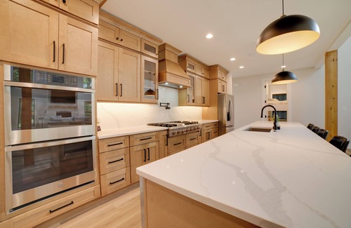 Tefft House | Kouts Home: High-End Retreat in Secluded Setting