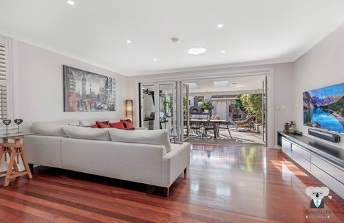 Redfern House | KozyGuru Redfern Luxury House
