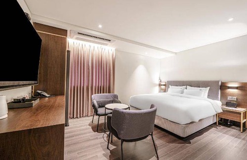 Mokpo Hotel | 288 m² Motel ∙ 9 guests