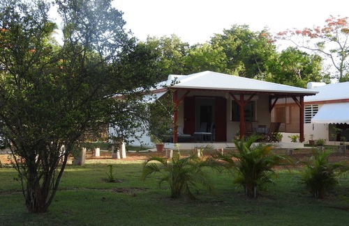 Saint Felix House | Kreyol Eden Cottage, new one-bedroom apartment located in a peaceful green setting near the sea