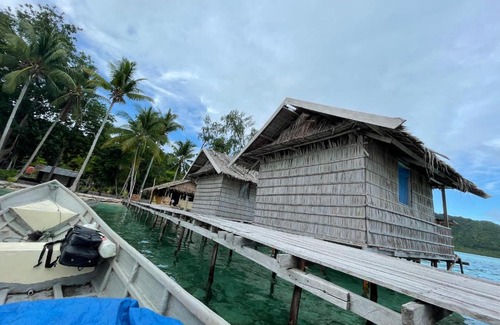Bandung Ski Chalet | Kri guest homestay
