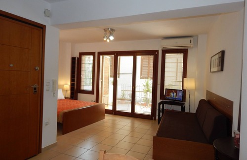 Ano Poli Bed & Breakfast | Kripis studio Thessaloniki No5