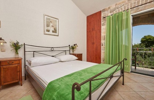 Veliki Drvenik Apartment | Krknjasi - 2 Bedroom with Balcony 1