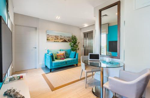 Barceloneta Apartment | Kronos on the Beach suite 3