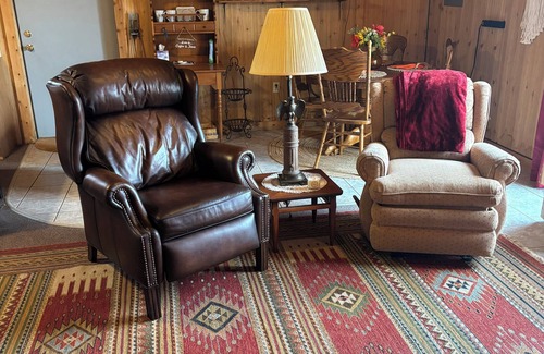 Delong Cabin | Krueger's cozy cabin in charming Monterey on the Tippecanoe River