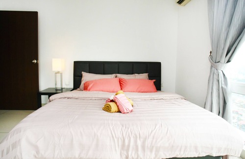 Central District Apartment | KSL D'ESPLANADE RESIDENCES@KSL CITYMALL