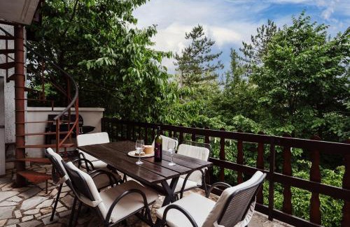 Lic House | Kuća za odmor Iva