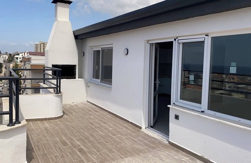 Kusadasi City Centre House | Kuşadası'nın Merkezinde Deniz Manzaralı İçerisi Yeni Yapılmış Daire!