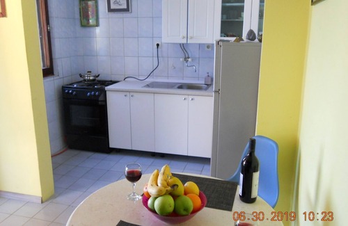 Bar House | kuca za izdavanje,sa dva apartmana