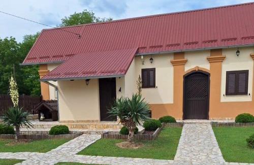 Kutjevo House | Kuca za odmor Poppke Andreas