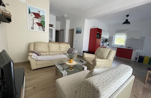 Kastela House | Kuca za Odmor u Kastelima s Pogledom na More