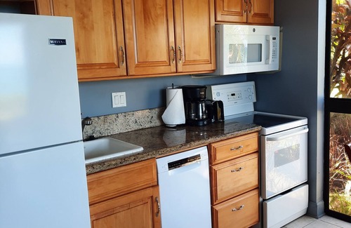 Honokowai Condo | Kuleana 408 Oceanfront Condo - Ground Floor - 5 Star Reviews