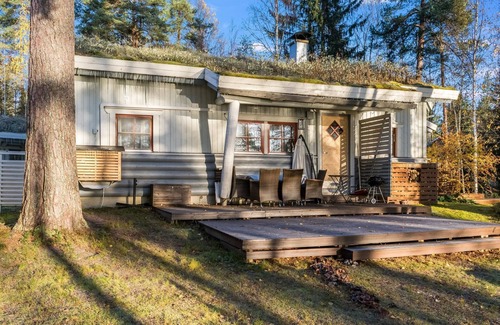 Bomba House | Kulta-käkönen 17 By Bomba by Interhome
