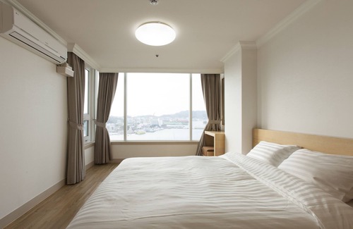 Suryuk Hotel | Kumho Tongyeong Marina Resort