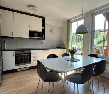 Jarbo Apartment | Kungsbergets finaste läge, Åhus B - semesterboende med sauna