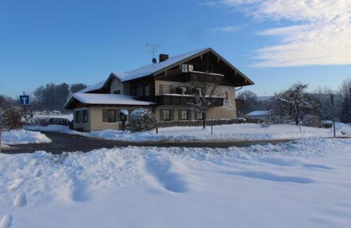 Bad Endorf House | Kurparkpension Stephan