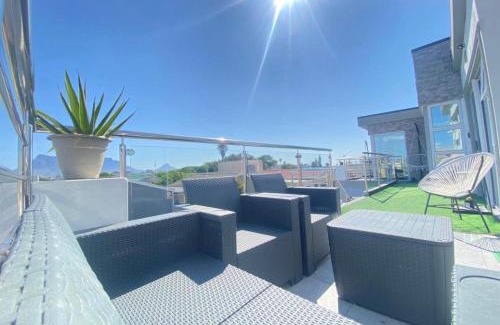 Cape Town Apartment | Kwaaami