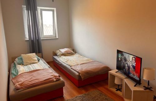 Hrubieszow Bed & Breakfast | Kwatery& Noclegi Wi-Fi& NETFLIX W KAZDYM POKOJU- -pokój 2 osobowy Zobacz Ścisłe CENTRUM Hrubieszowa