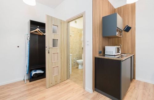 Poznan City Center Apartment | Kwiatowa 6 | Unique Studio | WIFI