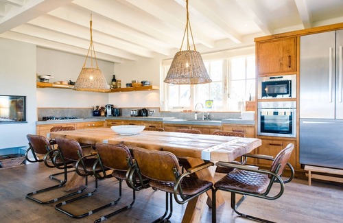 Ballum Villa | Kwikstaart a large villa with sauna and unobstructed dune view to the sea.