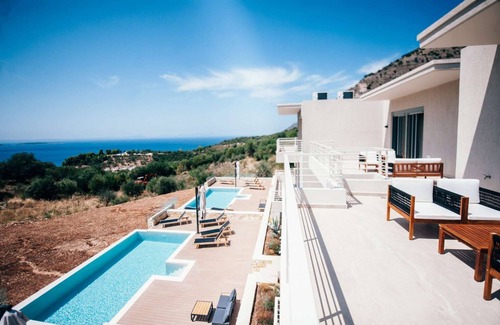 Igoumenitsa Villa | Kynthia - Luxury Villa for 8 people with panorama view and private pool