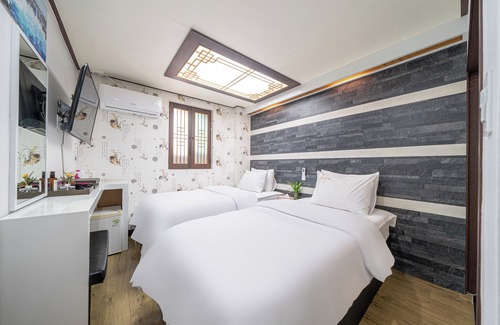 Hoehyeon-dong Hotel | Kyoung Dong Hotel