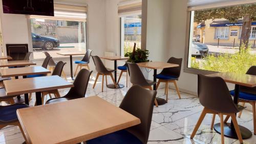 Arpajon Hotel | Kyriad Direct Arpajon