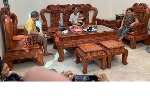 Dong Hoa House | Lá Me Homestay
