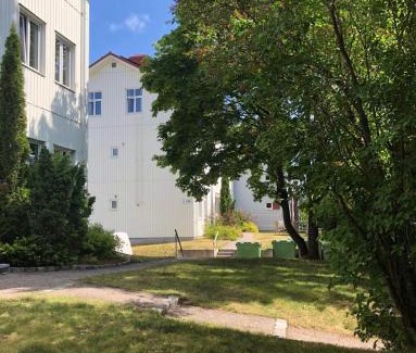 Sundsvall Apartment | Lägenhet med egen ingång.
