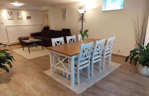 Partille Apartment | Lägenhet på landet nära stan