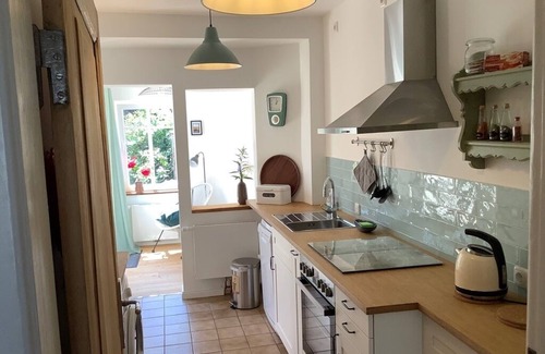 Burgtor / Stadtpark House | Lübeck - stylish holiday home - Beach & Pools close , Garden, Wifi, Free parking