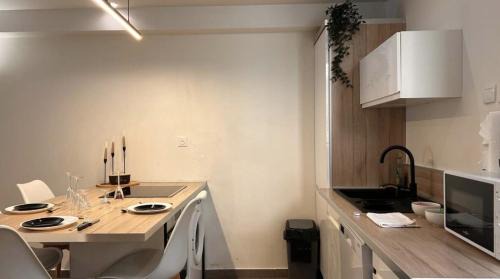 Macon Apartment | L'élégant Central - Cosy