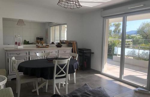 Puget-sur-Argens Apartment | L'Étoile du Lac