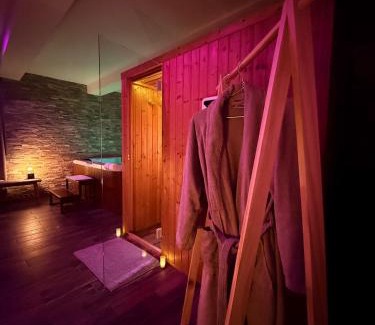 Bray-sur-Somme Villa | L'Évasion Étoilée - Jacuzzi Spa Sauna Hammam