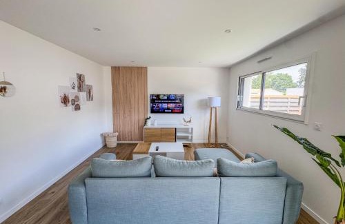Mouilleron-le-Captif House | L'Évasion Colorée - Maison Vive et Moderne