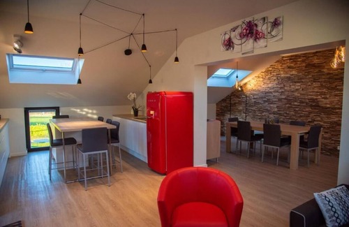 Amas Apartment | L'Ôrchidée, apartment for 4 to 6 people close to Durbuy