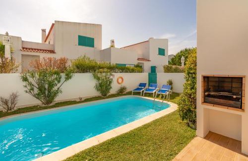 Prainha House | L&A Villa with Private heated Pool in Prainha