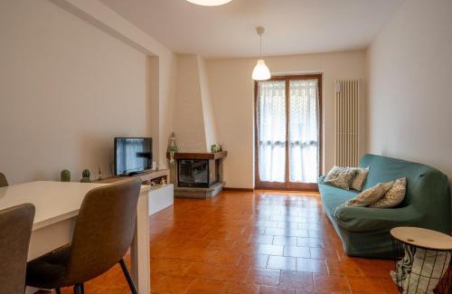 Introbio Apartment | L'Abete - Introbio Apartment
