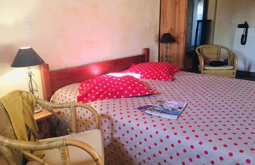 Saint-Jean-Saint-Nicolas Bed & Breakfast | L'Abondance family room private