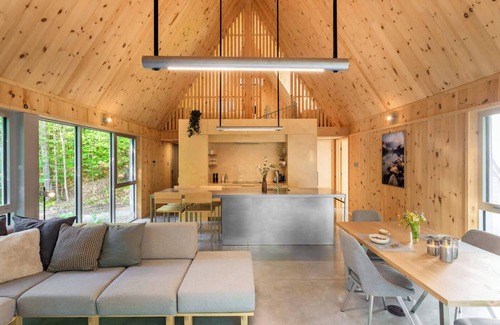 Chertsey Ski Chalet | L'Abri des regards - Spa Sauna & Nearby Lake